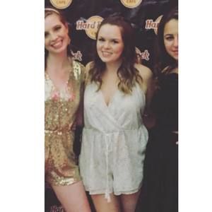 Meet your Posher, Kelly